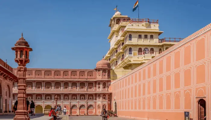 city palace jaipur image famous for oldes things