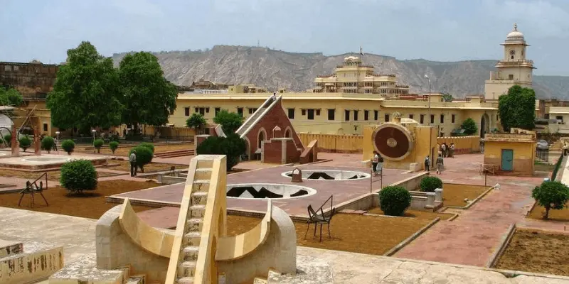 jantar mantar jaipur image best things to do in jaipur